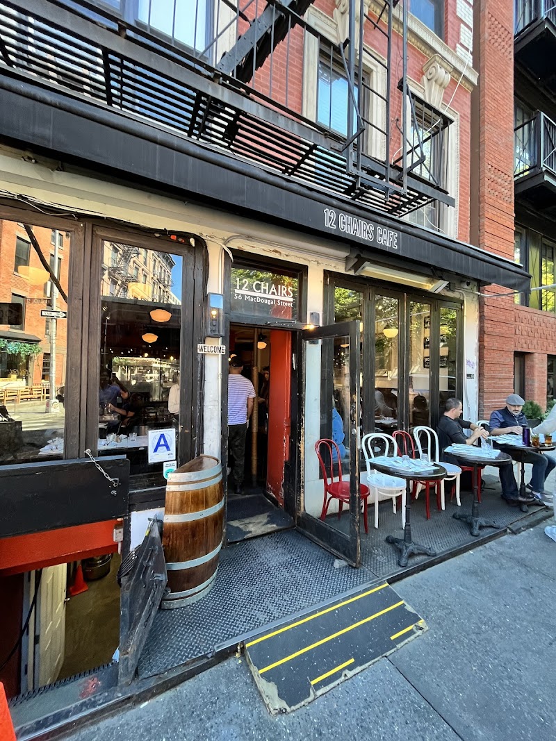 12 Chairs Cafe