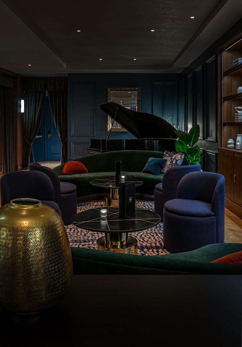 The Wallace Lounge 3