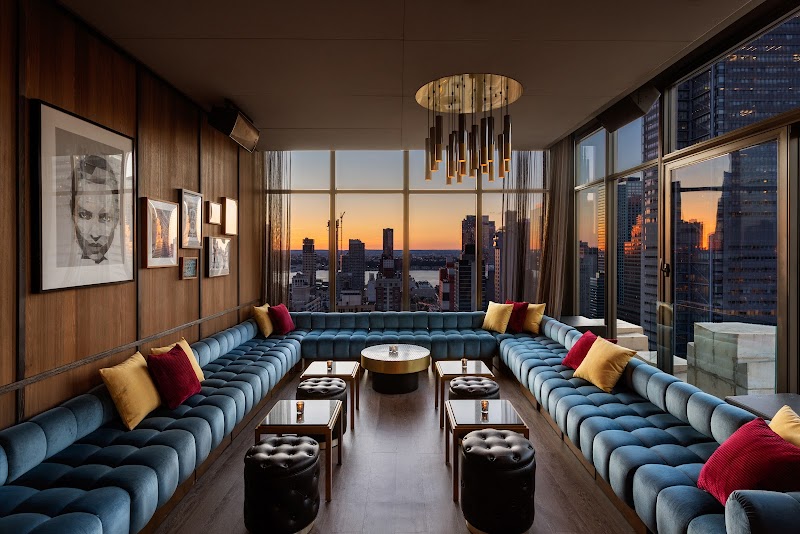 The Skylark - Rooftop Bar