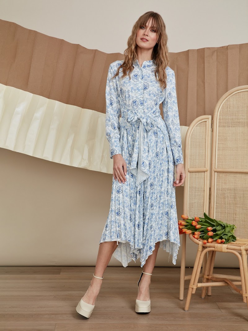 Pink Orchid Fashion Inc 3