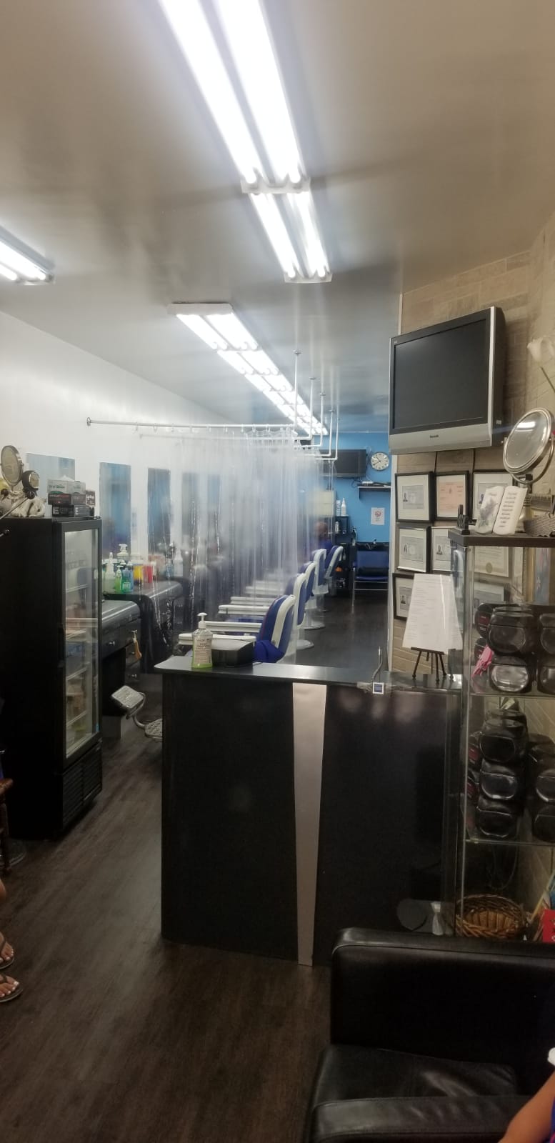 Franklin's Barber Shop 5