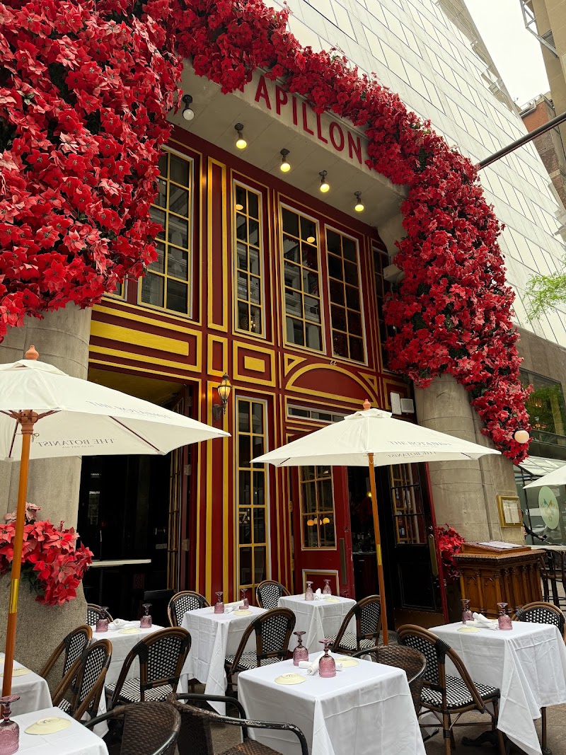 Papillon Bistro & Bar