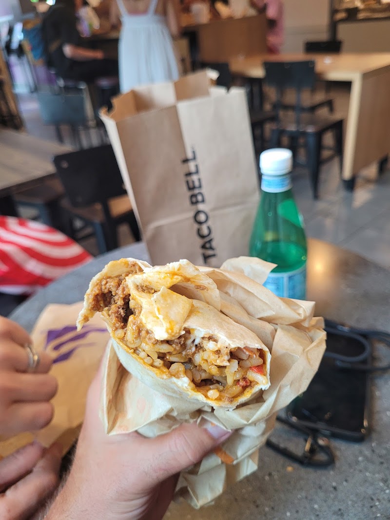 Taco Bell Cantina 4