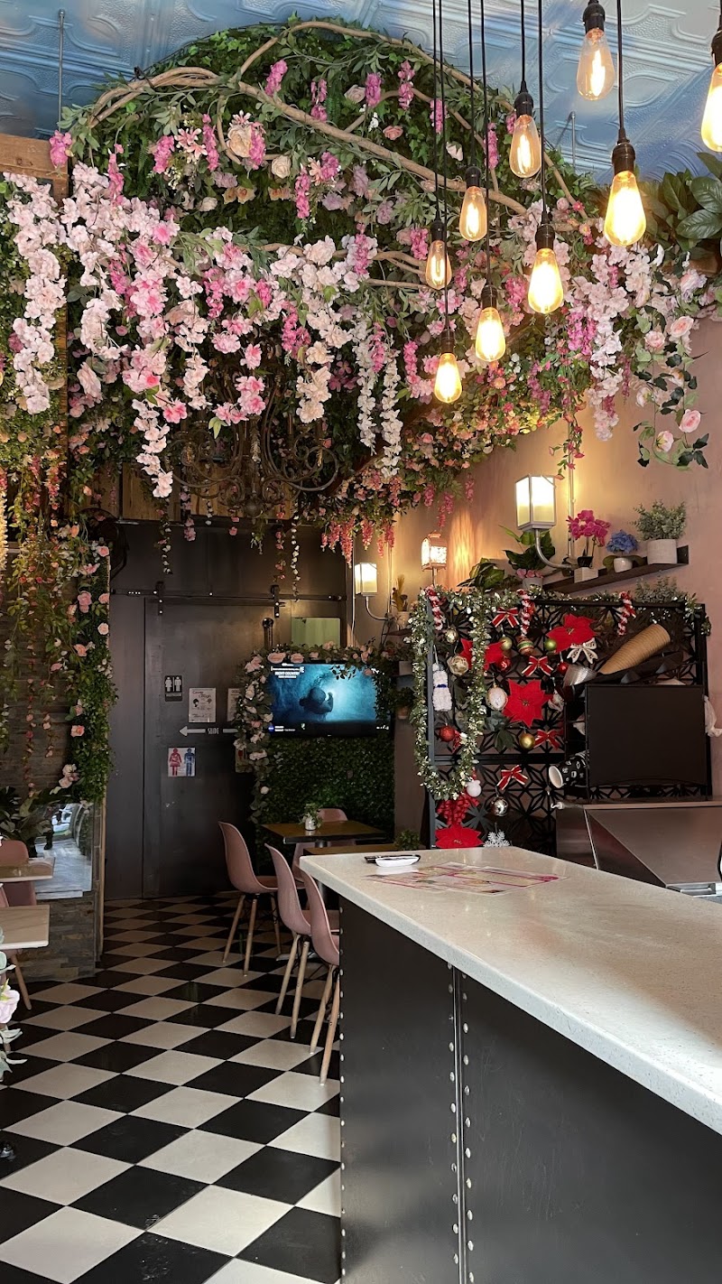 Madame Tea Sweet House