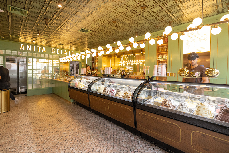 Anita La Mamma del Gelato