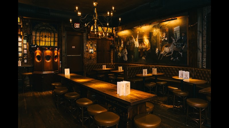 Swift Hibernian Lounge