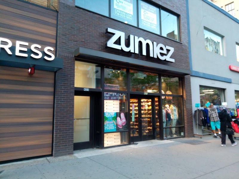 Zumiez