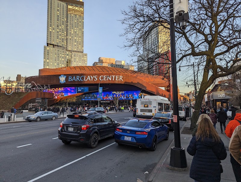 Modell's Sporting Goods