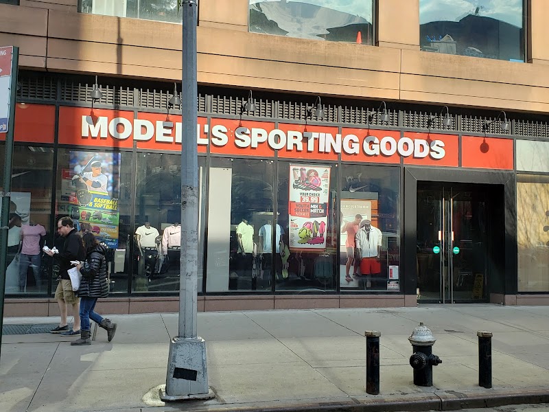 Modell's Sporting Goods