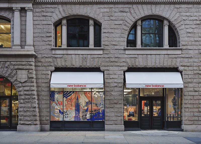 New Balance Flatiron Flagship