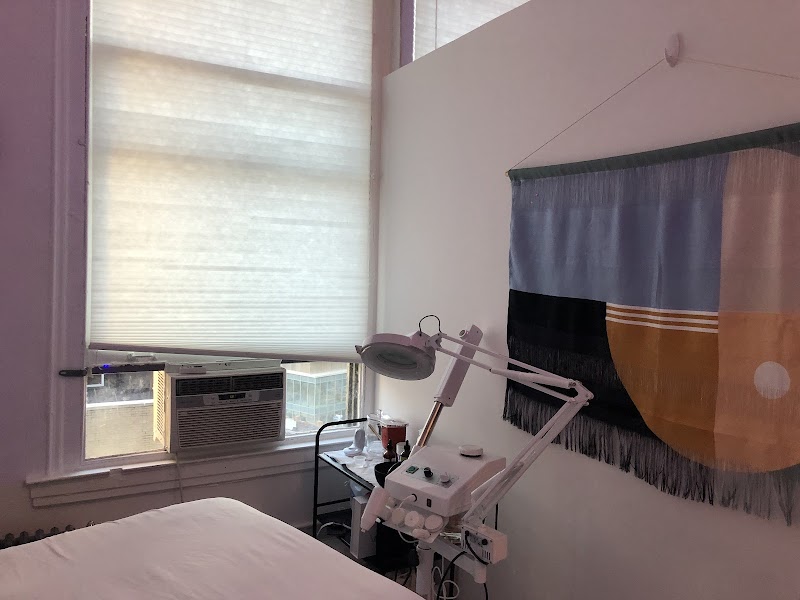 Darcy Stockton Massage Therapy and Skincare 2