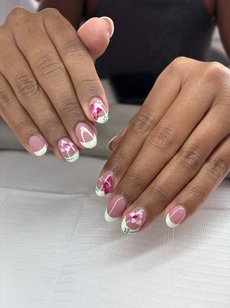 Tomy Rivero Beauty Lab Nail Salon and Spa 2