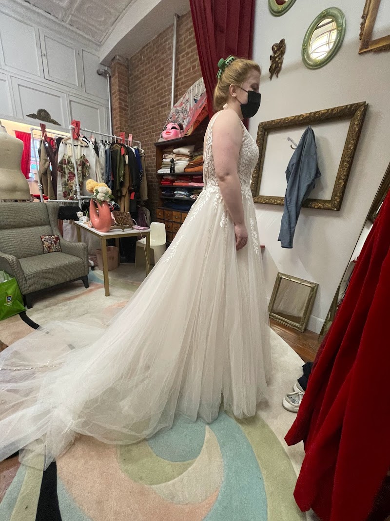 Tailoress Atelier | Alterations & Tailoring Services 2