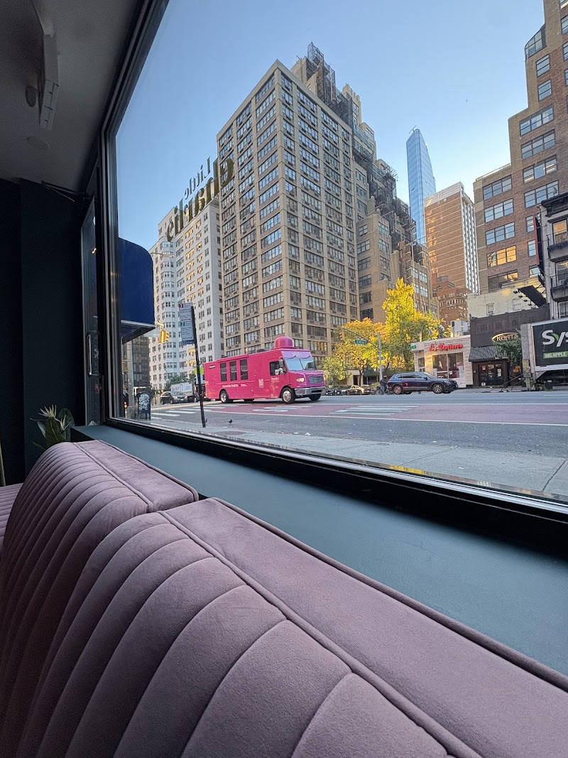 Little Charlie Hotel