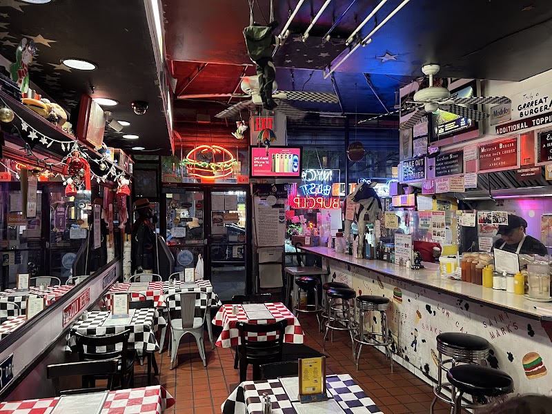 Paul's Da Burger Joint 5