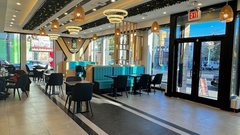 Bora Bora Smoothie Cafe - Morris Park Bronx