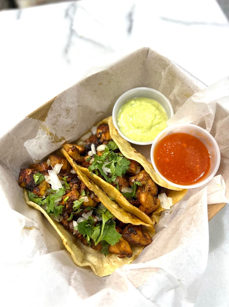 Los Tacos Hermanos 3