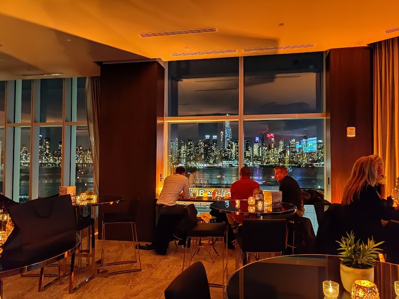 NoHu Rooftop Bar & Restaurant