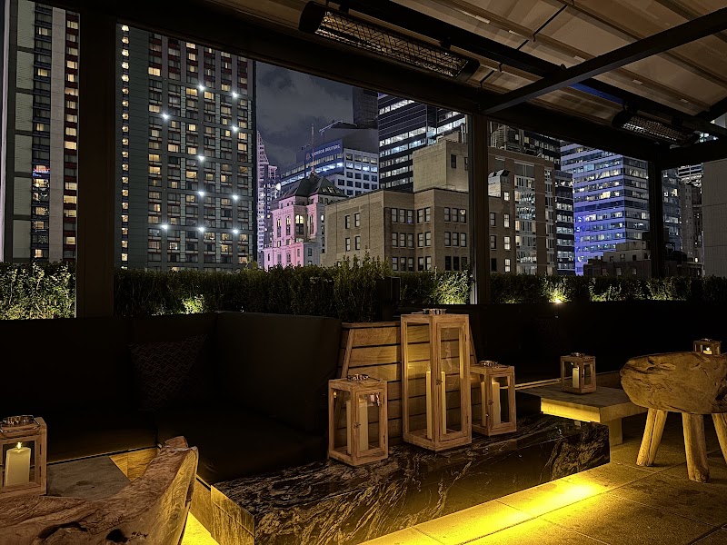 Castell Rooftop Lounge 2
