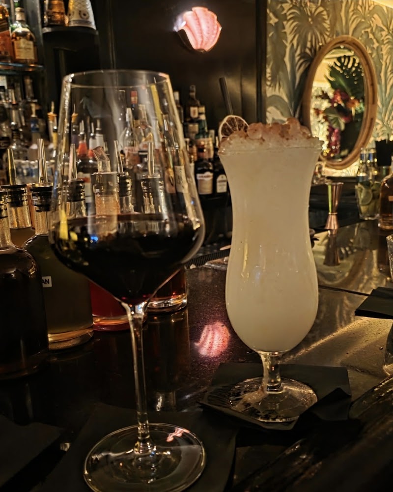 Melody’s Piano Bar