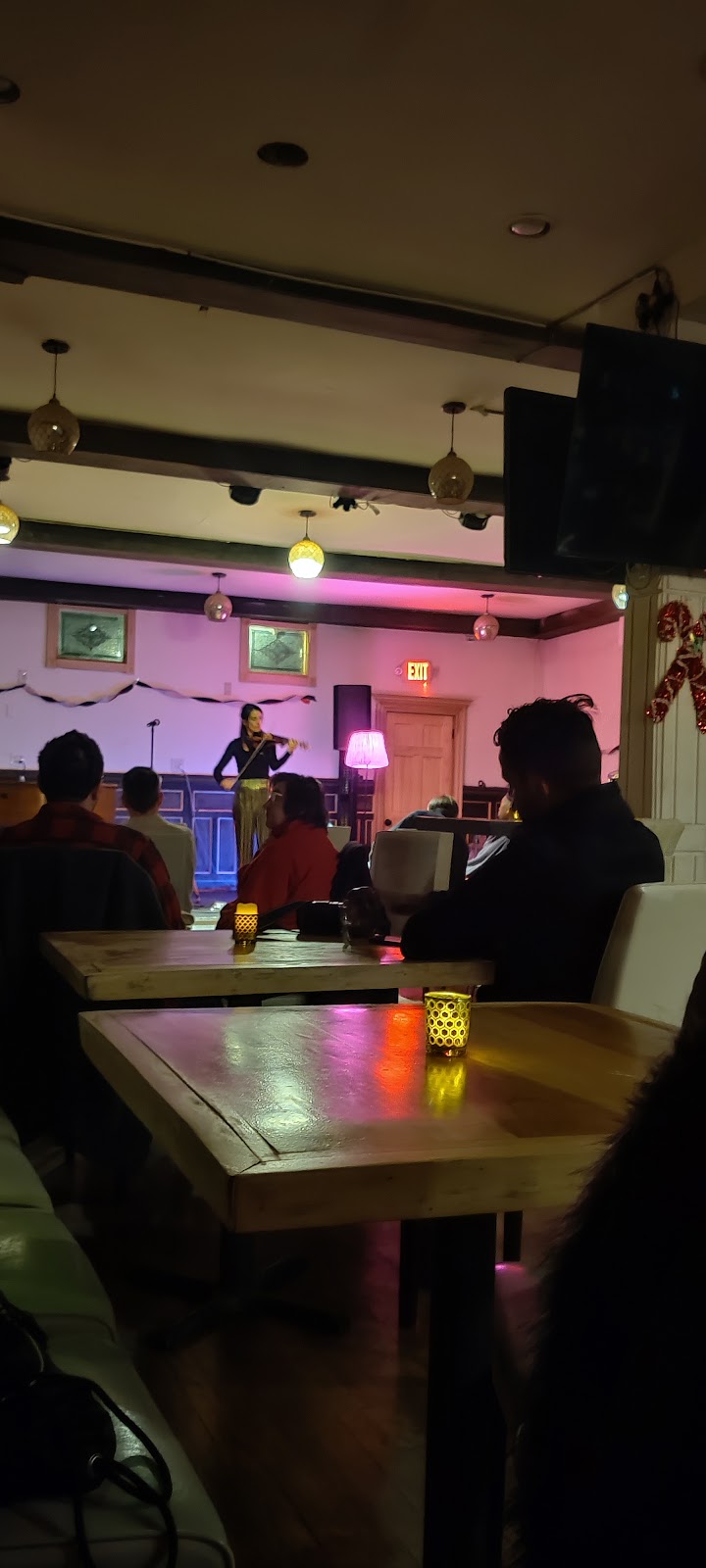 Manado's Jazz Lounge