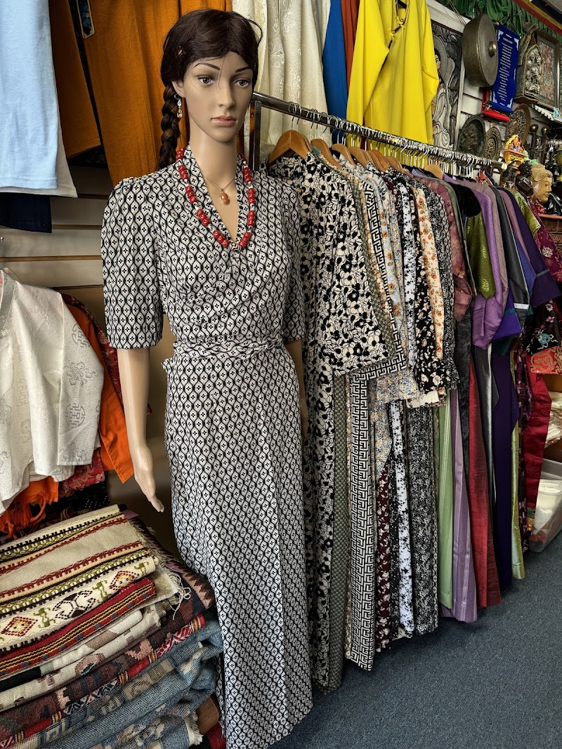 Antique store-Kyichu Tibetan Handicrafts