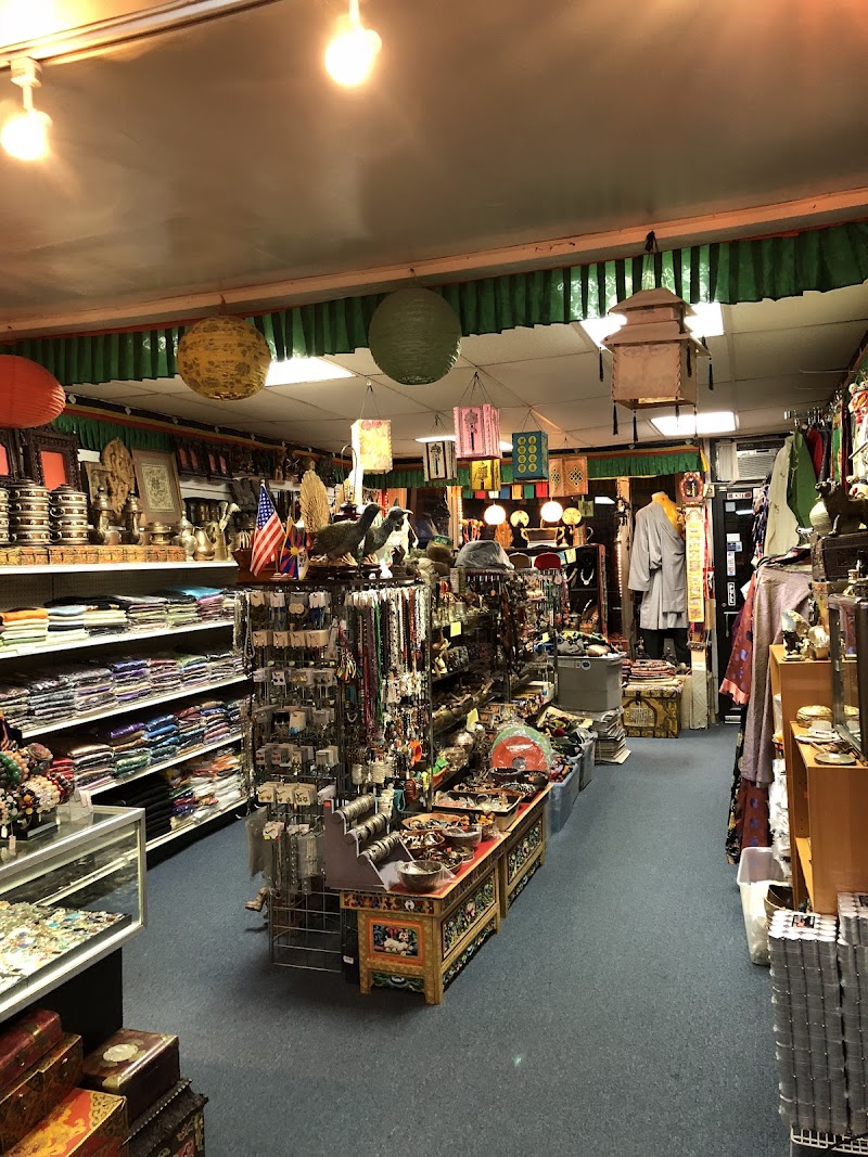 Antique store-Kyichu Tibetan Handicrafts 2