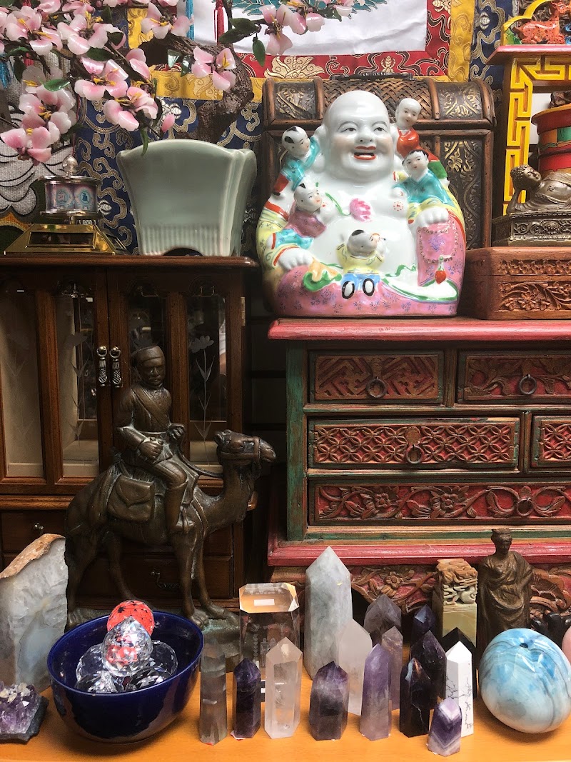 Antique store-Kyichu Tibetan Handicrafts 3