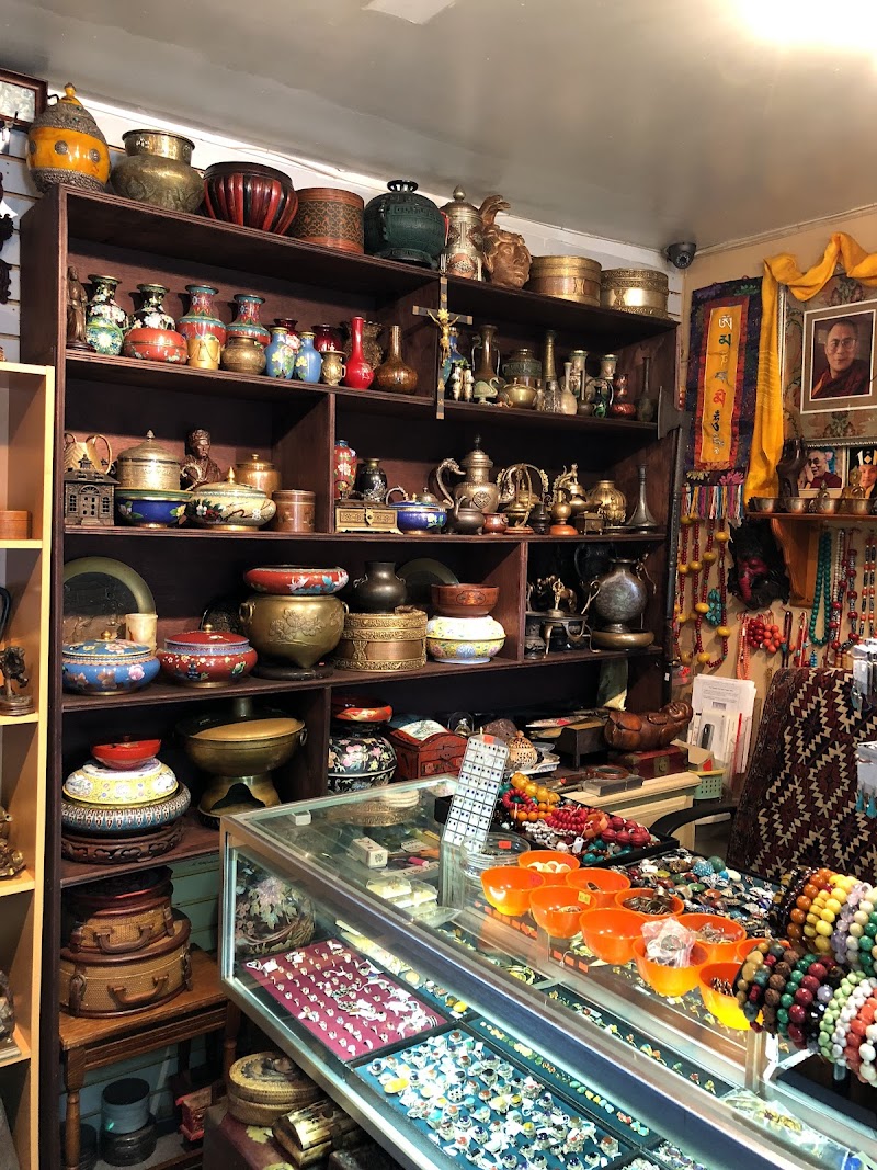 Antique store-Kyichu Tibetan Handicrafts 5