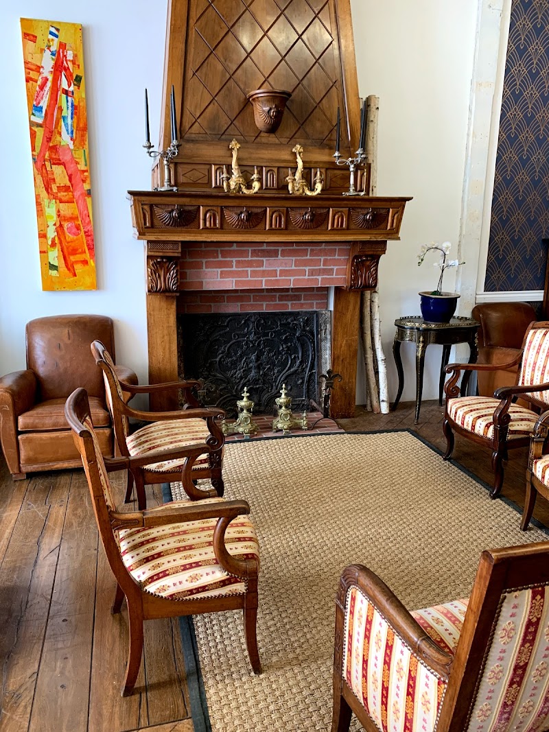 Deco Paris French Antique Furniture